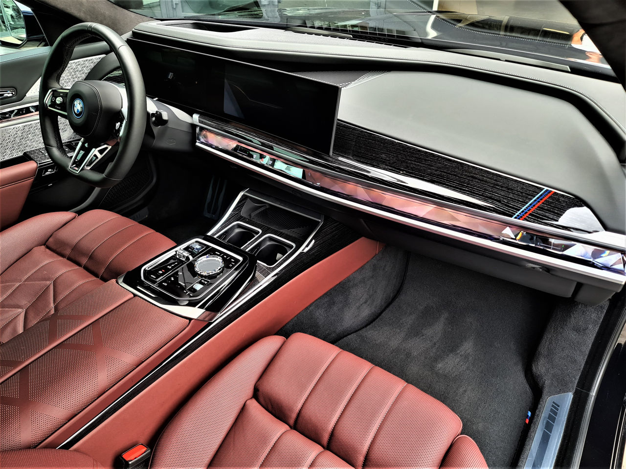 BMW 7 Series foto 4