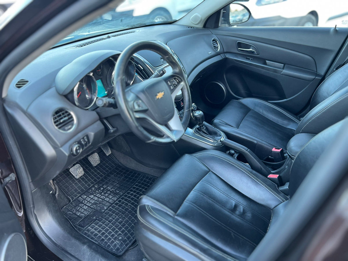 Chevrolet Cruze foto 7
