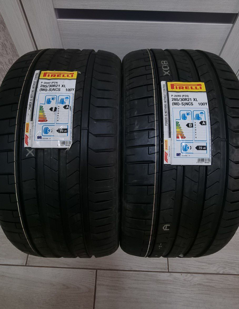 Pirelli P-ZERO (PZ4) 285/30 R21 XL