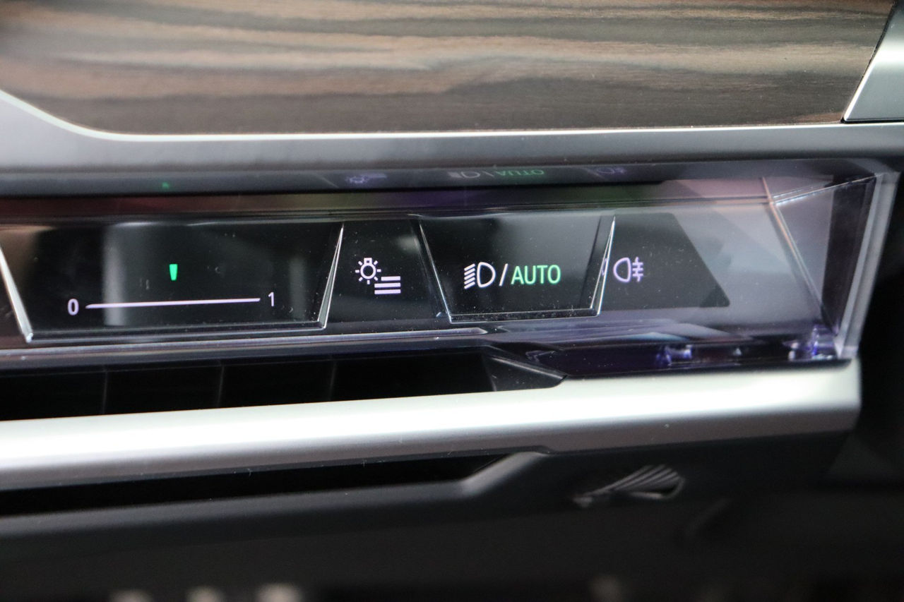 BMW i7 foto 12