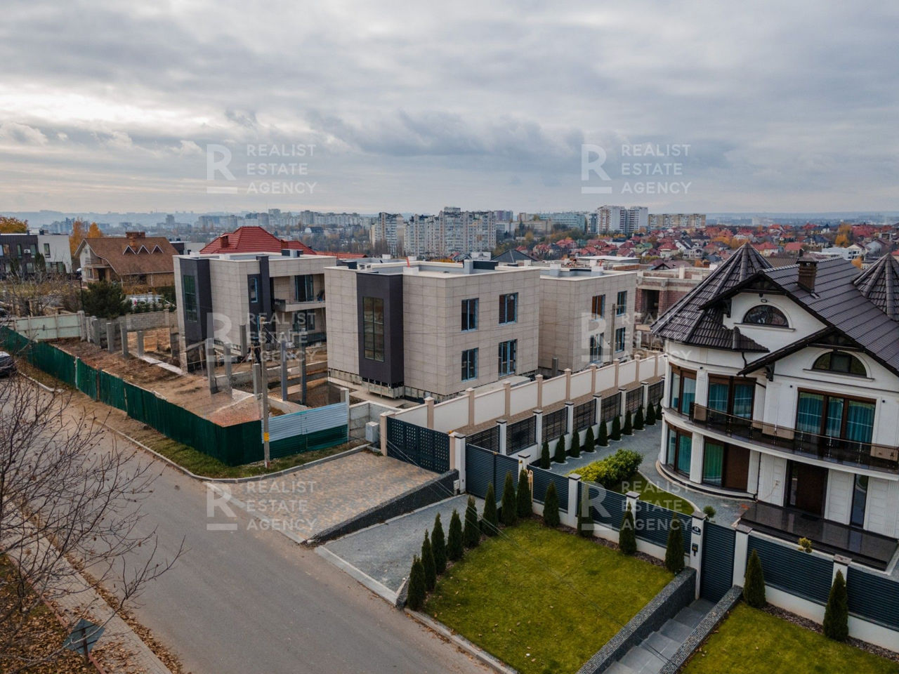 Vânzare, casă, 3 nivele, 3 camere, strada Chicago, Râșcani foto 1