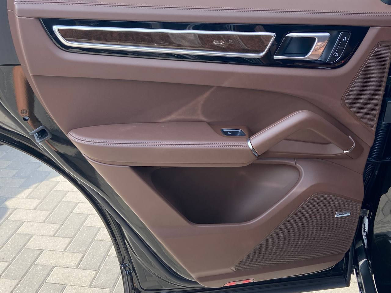 Porsche Cayenne foto 15