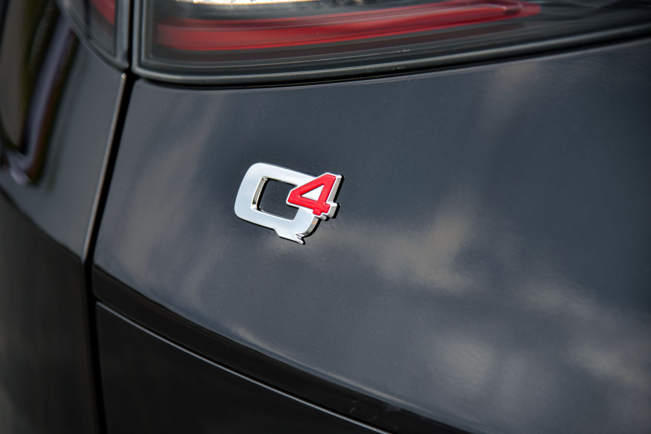 Alfa Romeo Stelvio foto 12