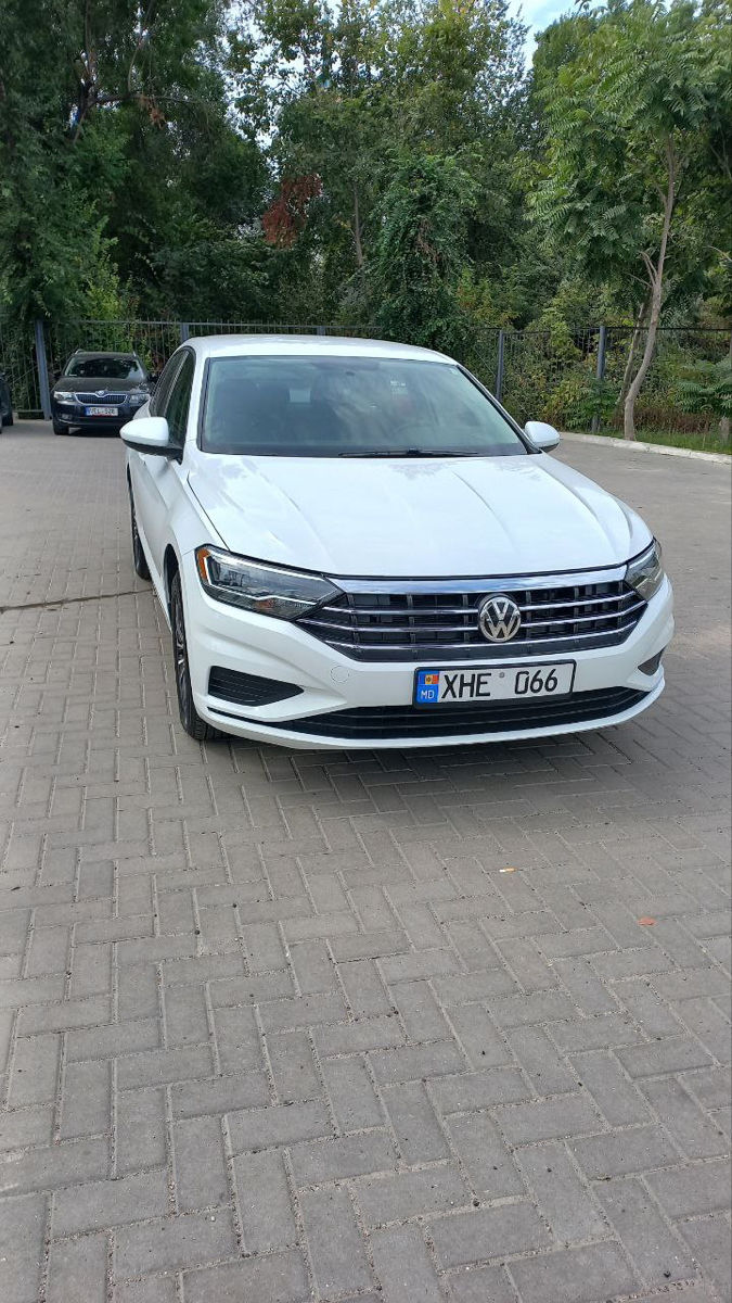 Volkswagen Jetta foto 8