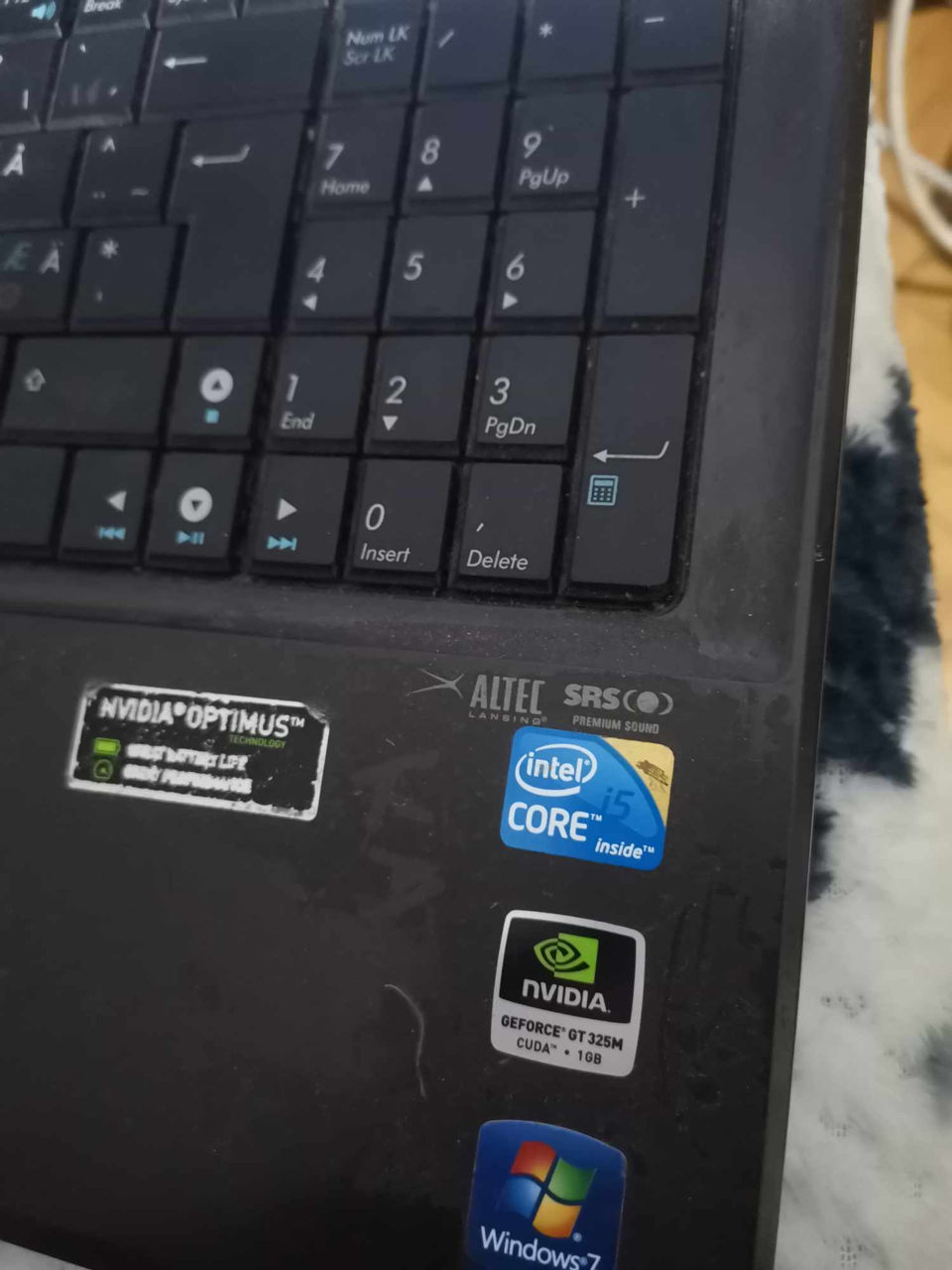 Laptop asus foto 2