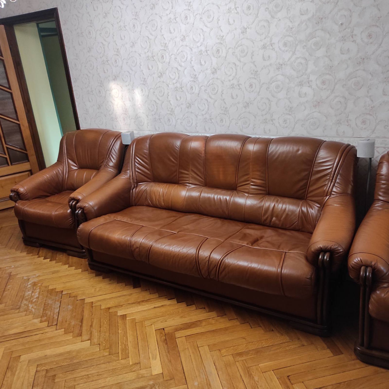 set de mobilă clasică de lux din lemn natural foto 0