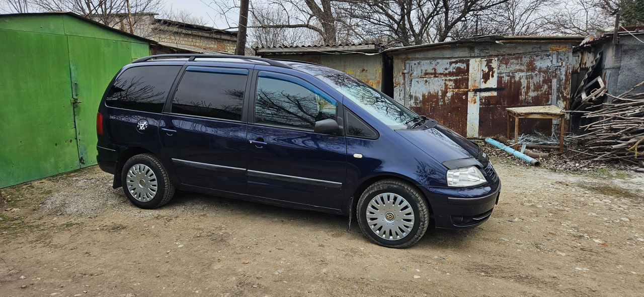 Volkswagen Sharan foto 8