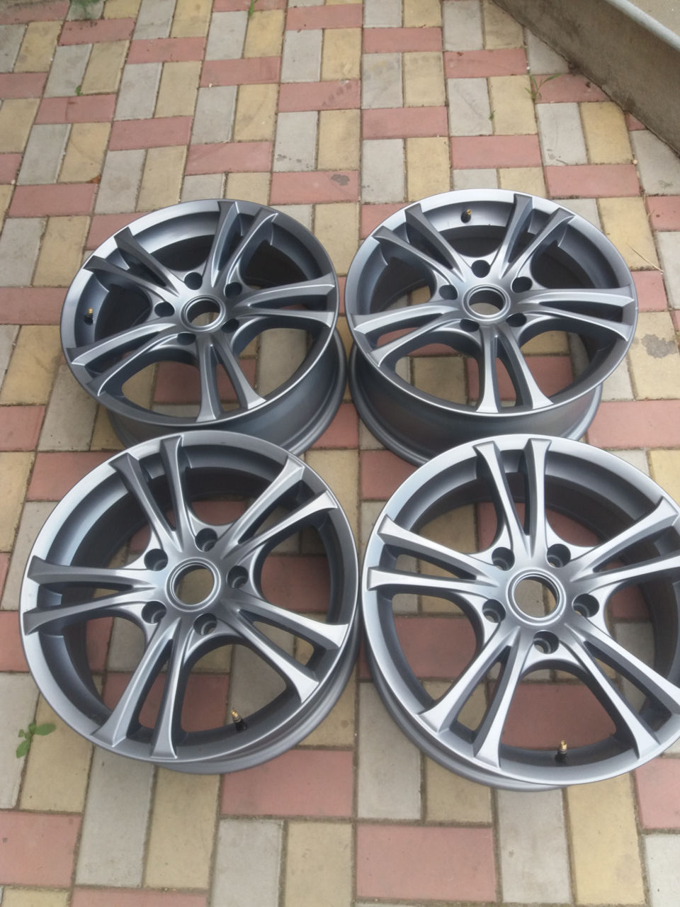 5. 127 r17 originale.starea ca noua