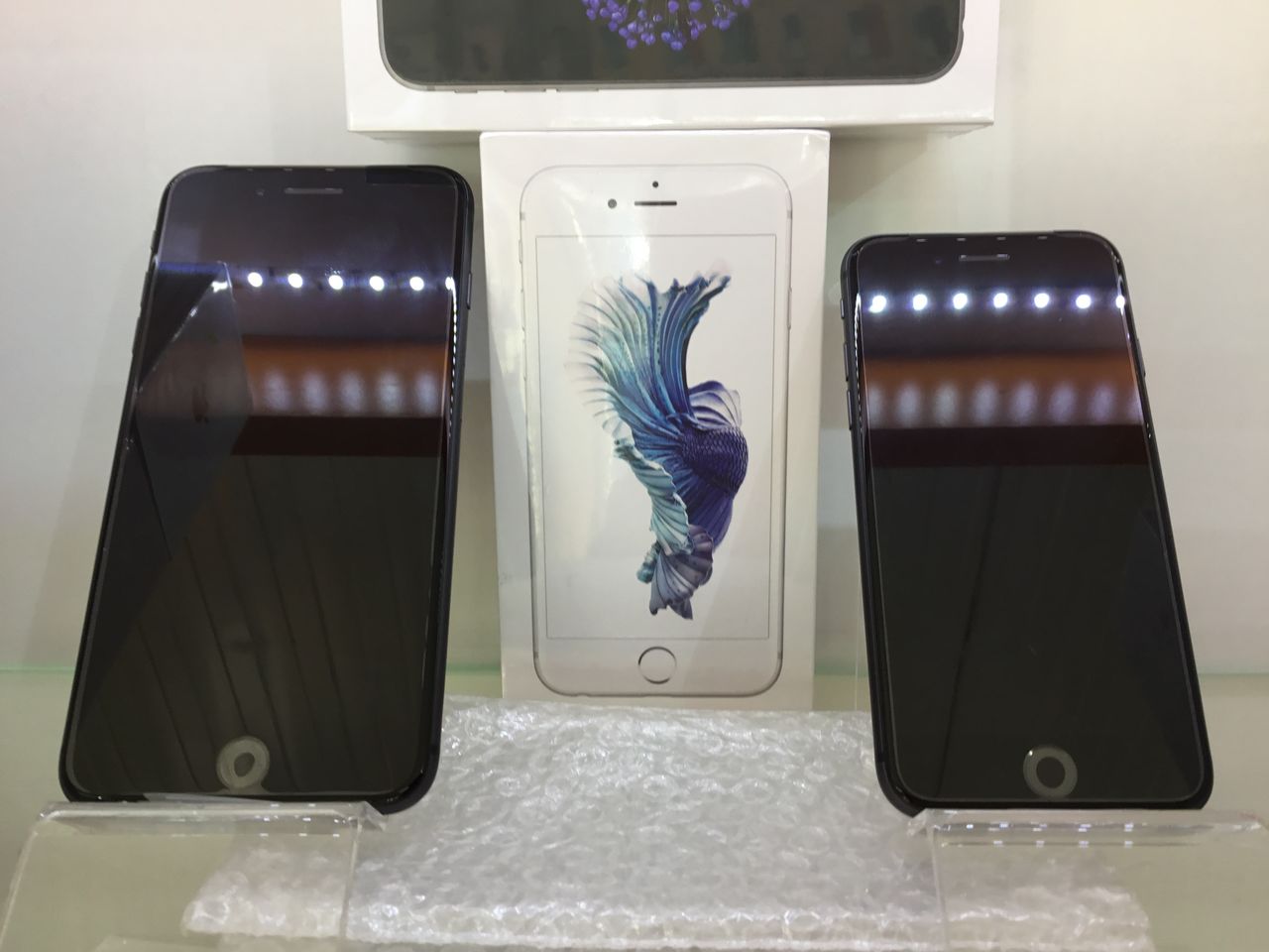 Apple iPhone 8 64Gb Grey новый неактивированный в заводских пленках но без  коробки продаётся только