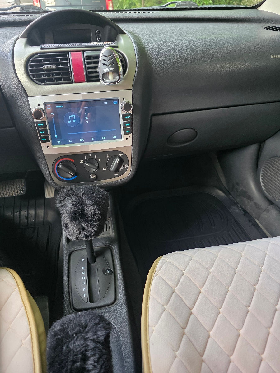 Opel Corsa foto 5