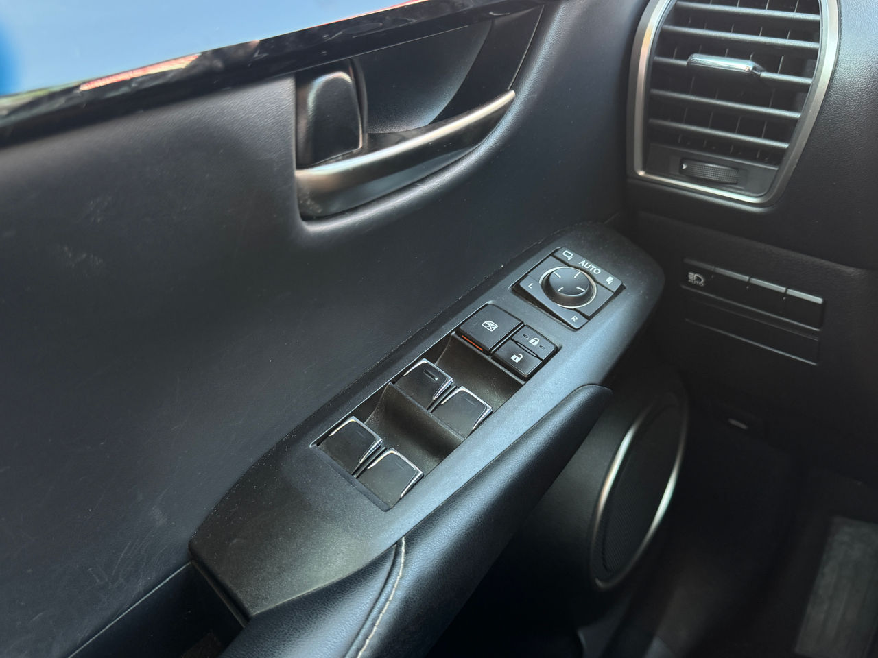 Lexus NX Series