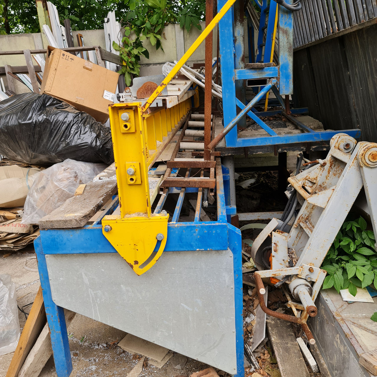 Камнерез промышленный в хорошем состоянии. Резка мрамора гранита