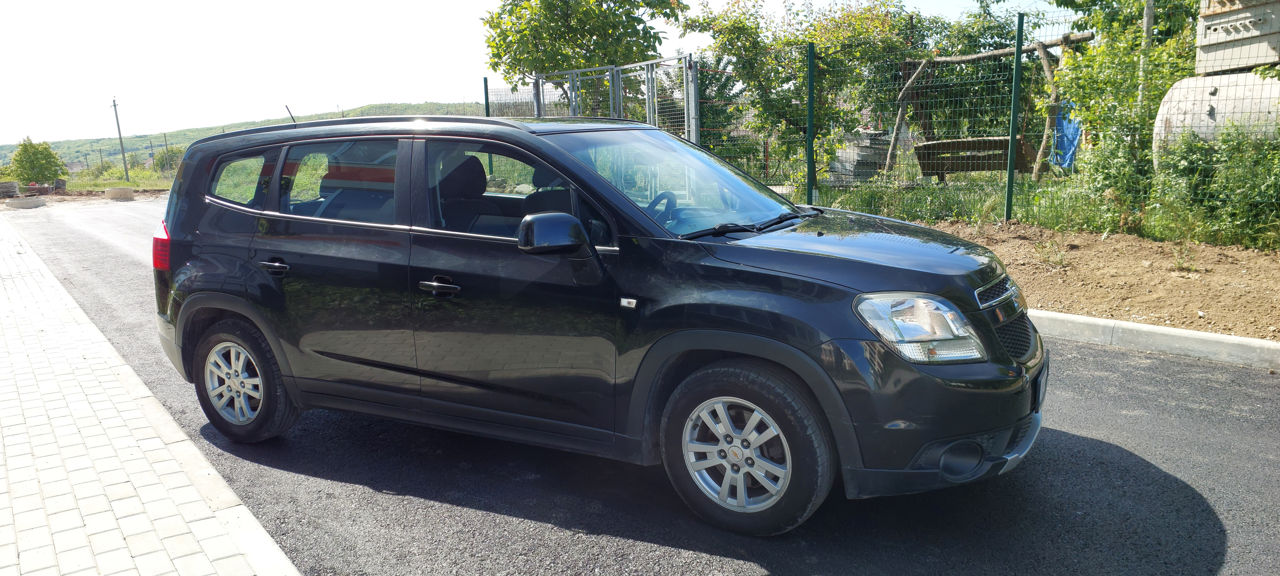Chevrolet Orlando foto 2