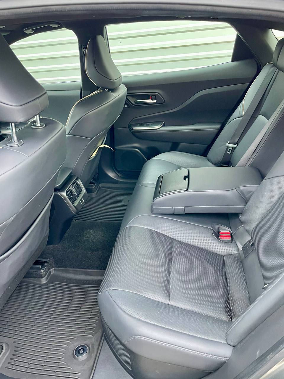 Toyota Crown foto 6