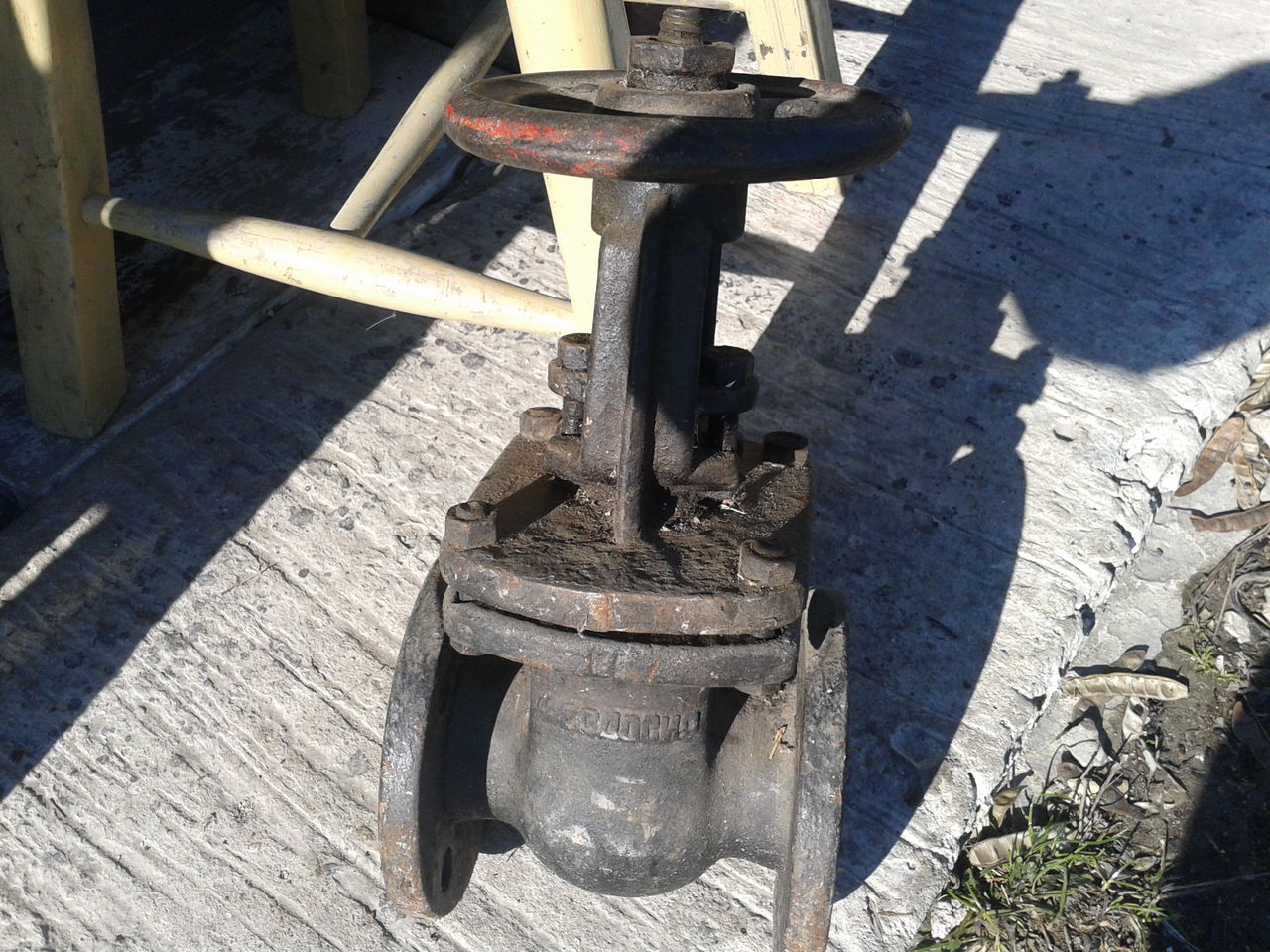 Задвижка чугунная 50 мм.