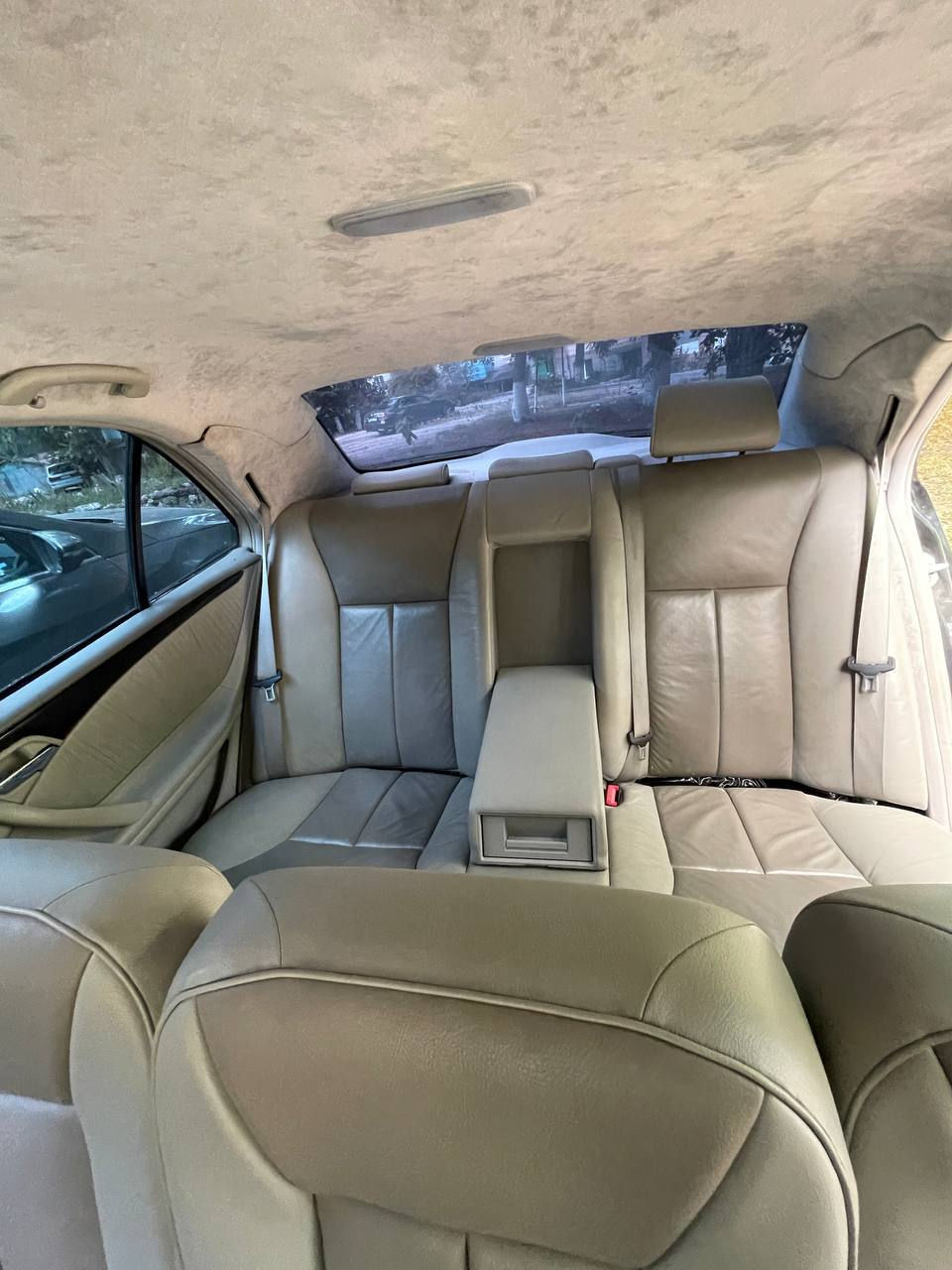 Mercedes E-Class фото 7