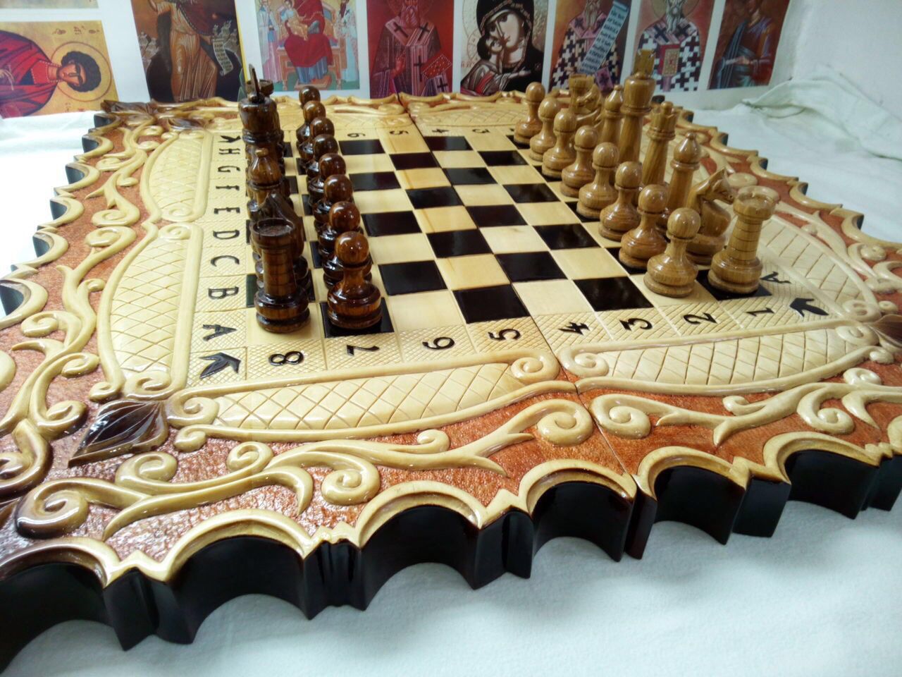 Резные нарды и шахматы