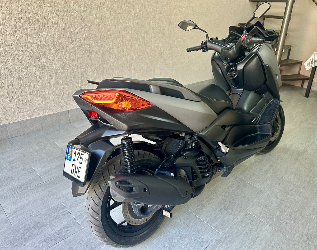 Yamaha Xmax foto 2