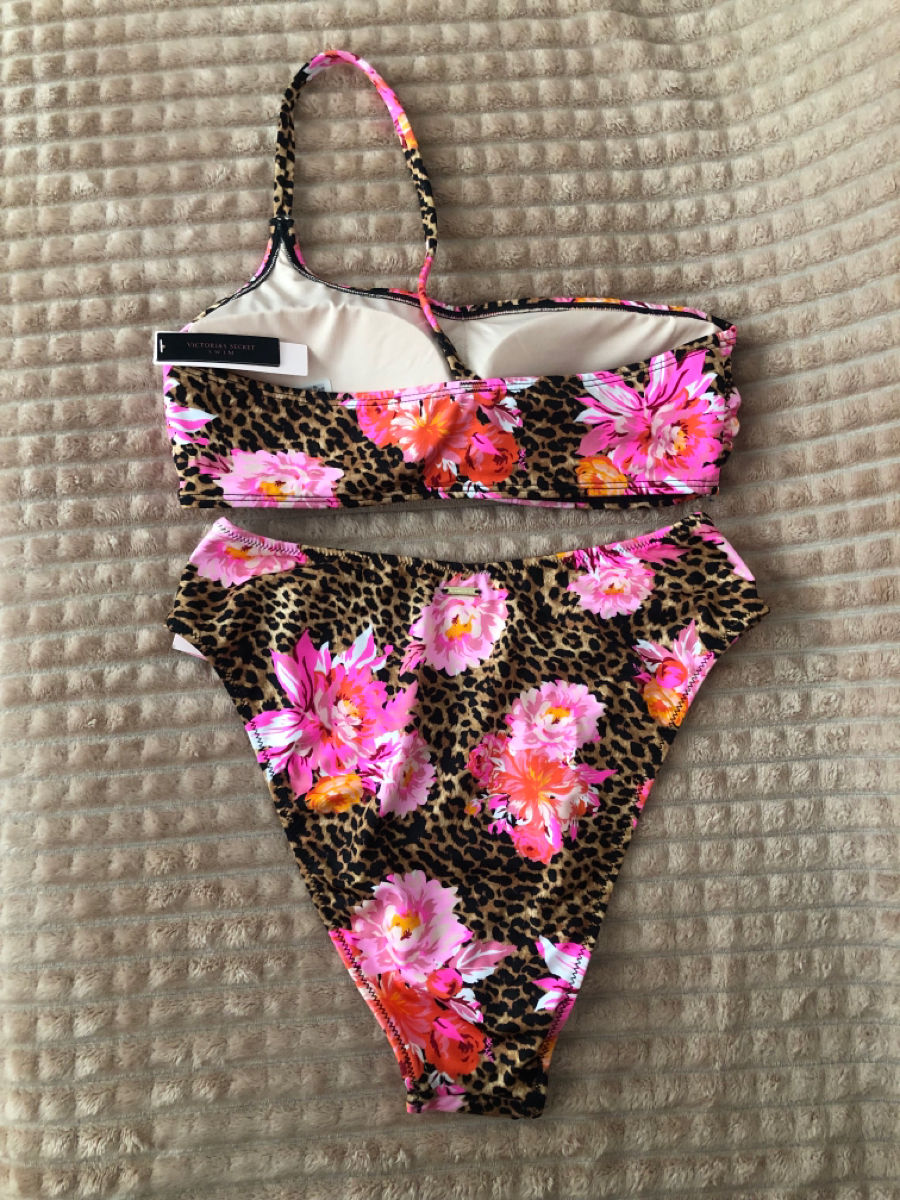 Costume de baie Victoria Secret, noi, marimea S (top) si M (bikini), pret 899 lei foto 2