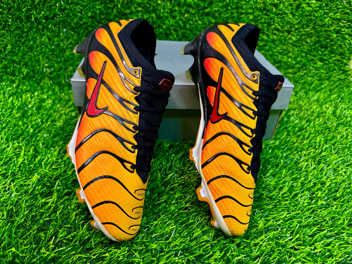 Nike Mercurial Vapor 15 X Air Max Plus Originale (Limited) foto 0