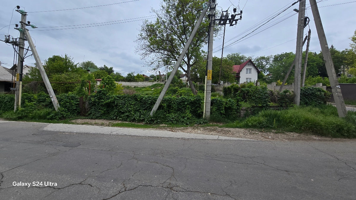 Teren pentru construcții 6 ari foto 2