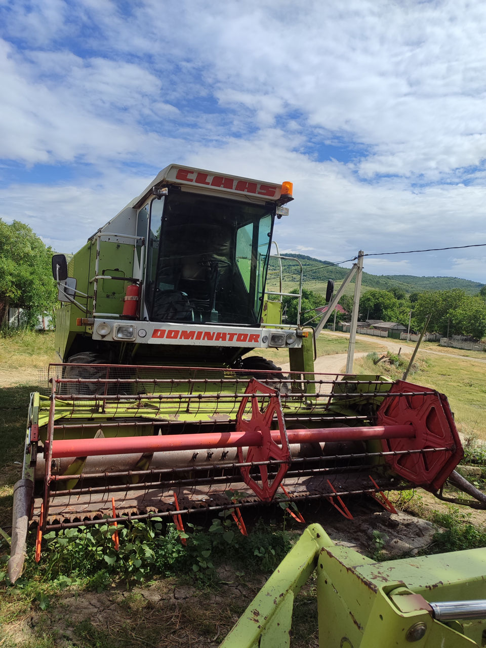 Claas Dominator 98 SL foto 0