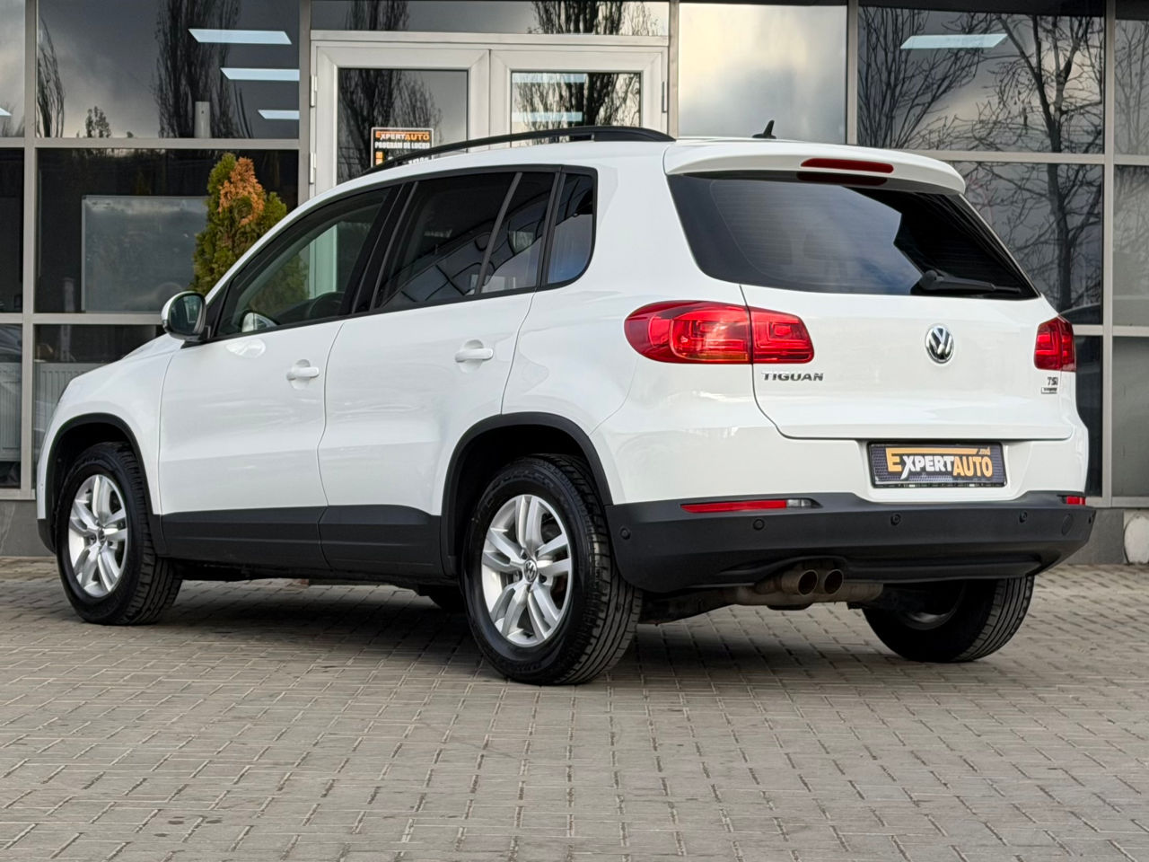 Volkswagen Tiguan — фото 4