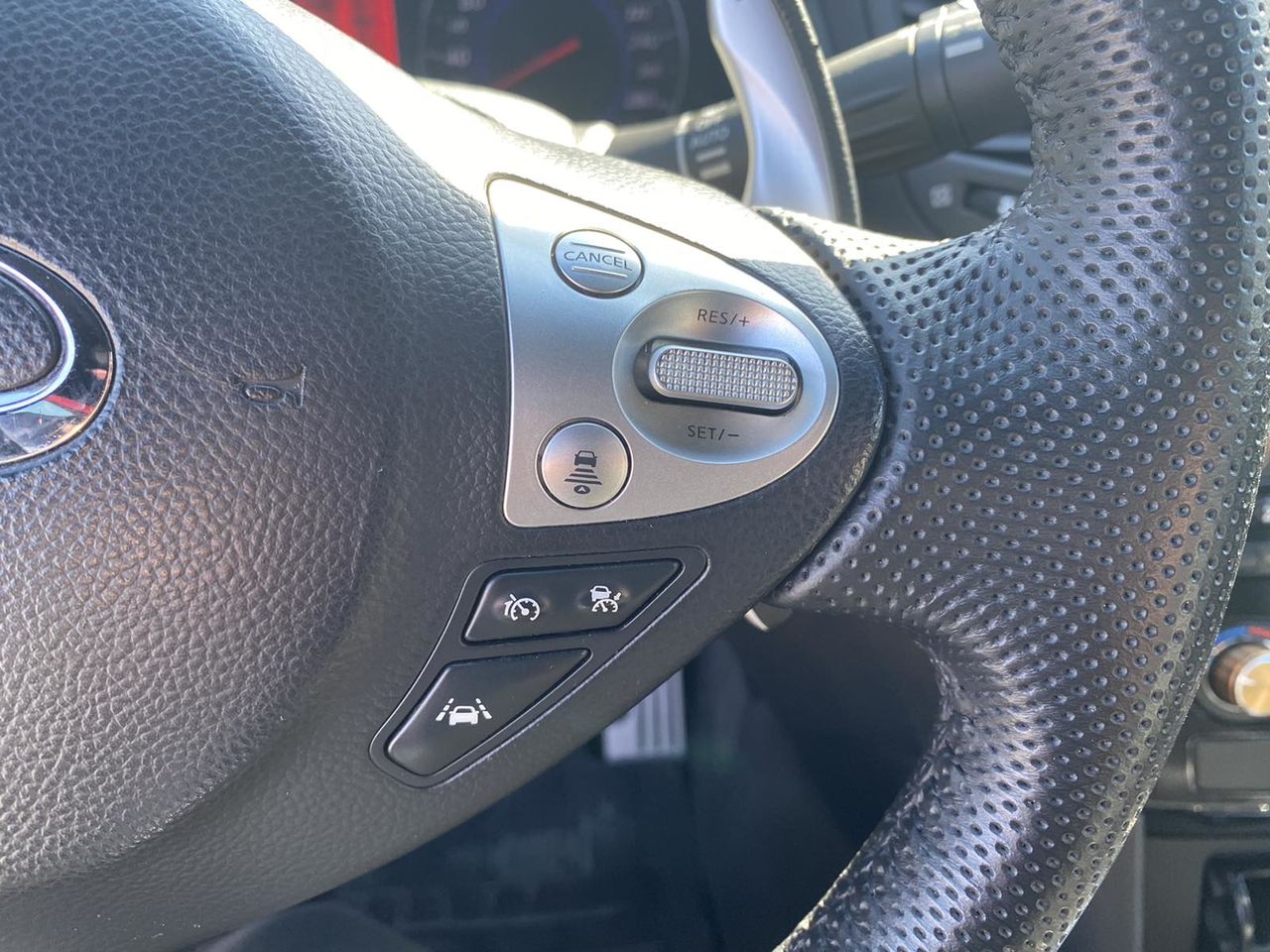Infiniti FX foto 13