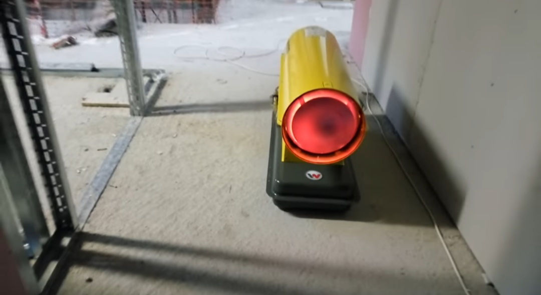Masini de slefuit podurile si peretii in arenda foto 18
