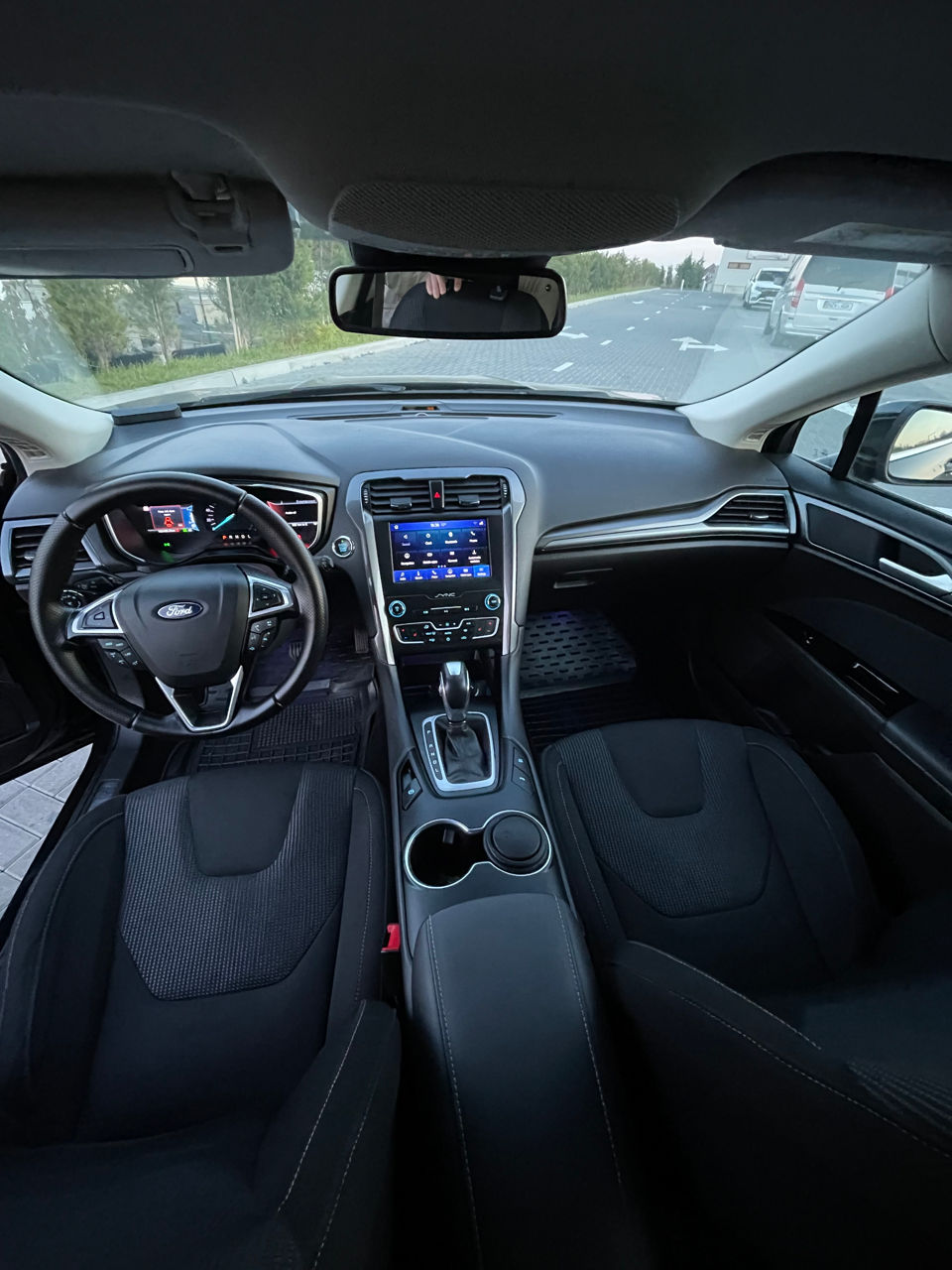 Ford Mondeo foto 7