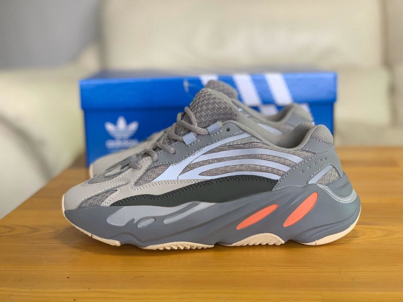 Yeezy 700 discount inertia 3m