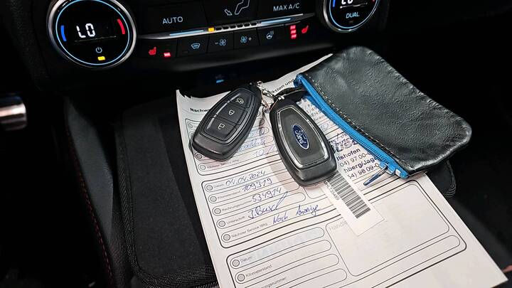 Ford Kuga фото 8