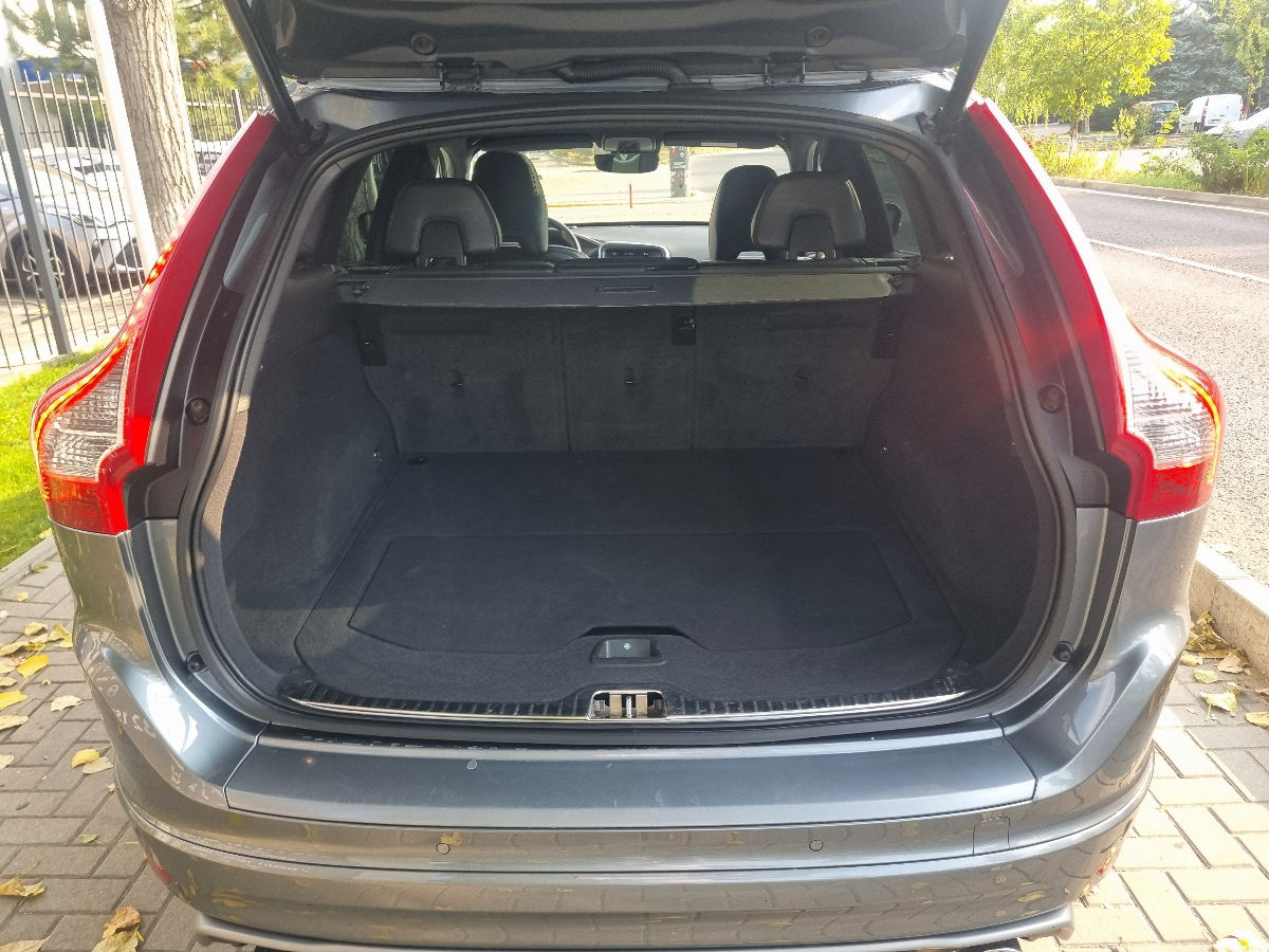 Volvo XC60 2016 photo 16