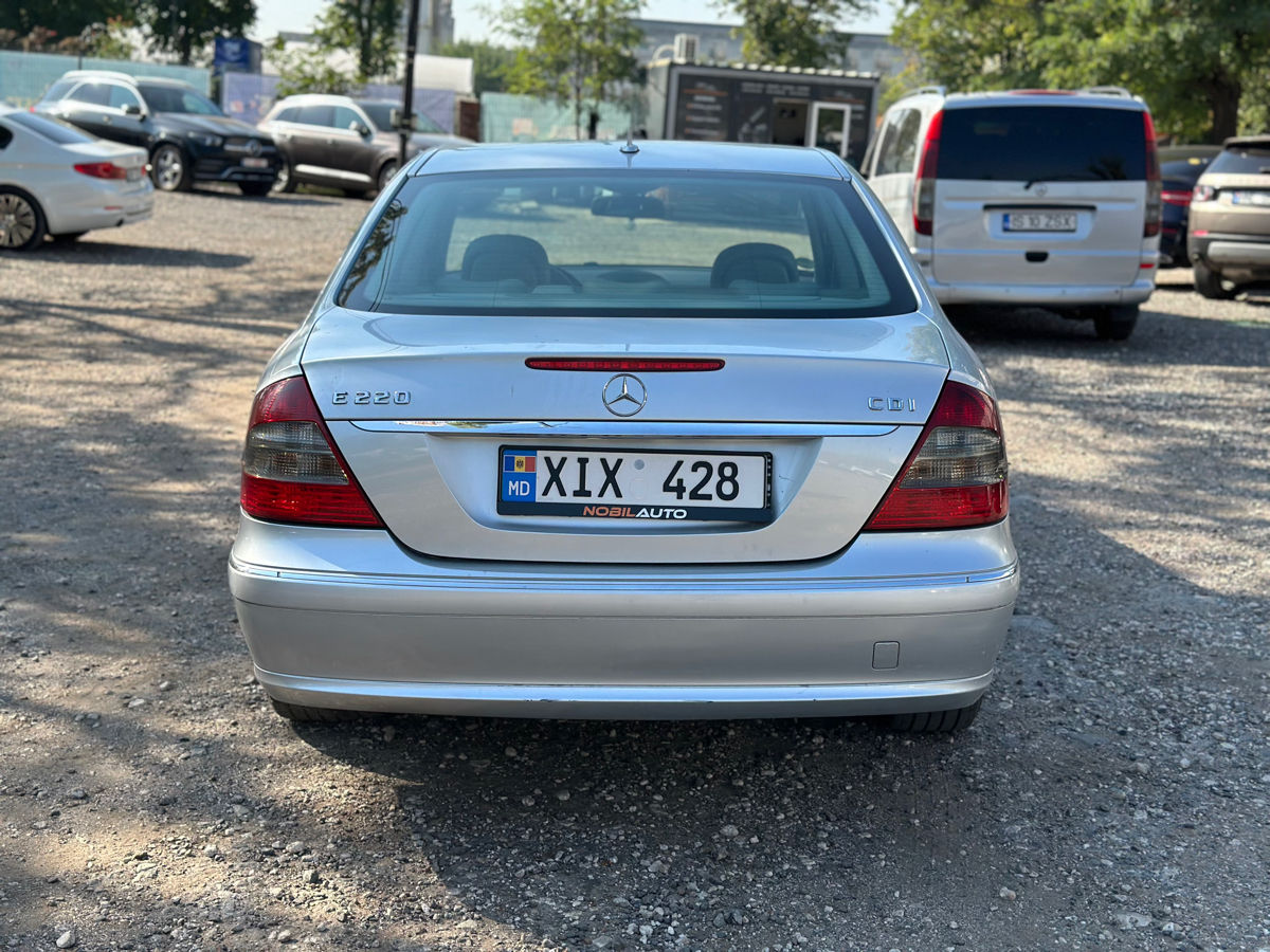 Mercedes E-Class foto 4