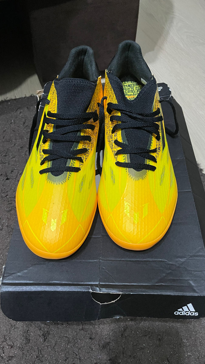Adidas ghete fotbal sală/m. 43/ noi foto 2