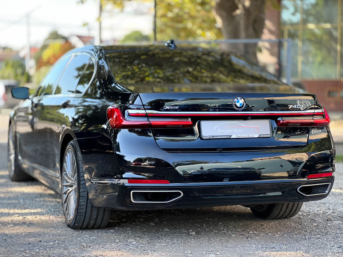 BMW 7 Series foto 6