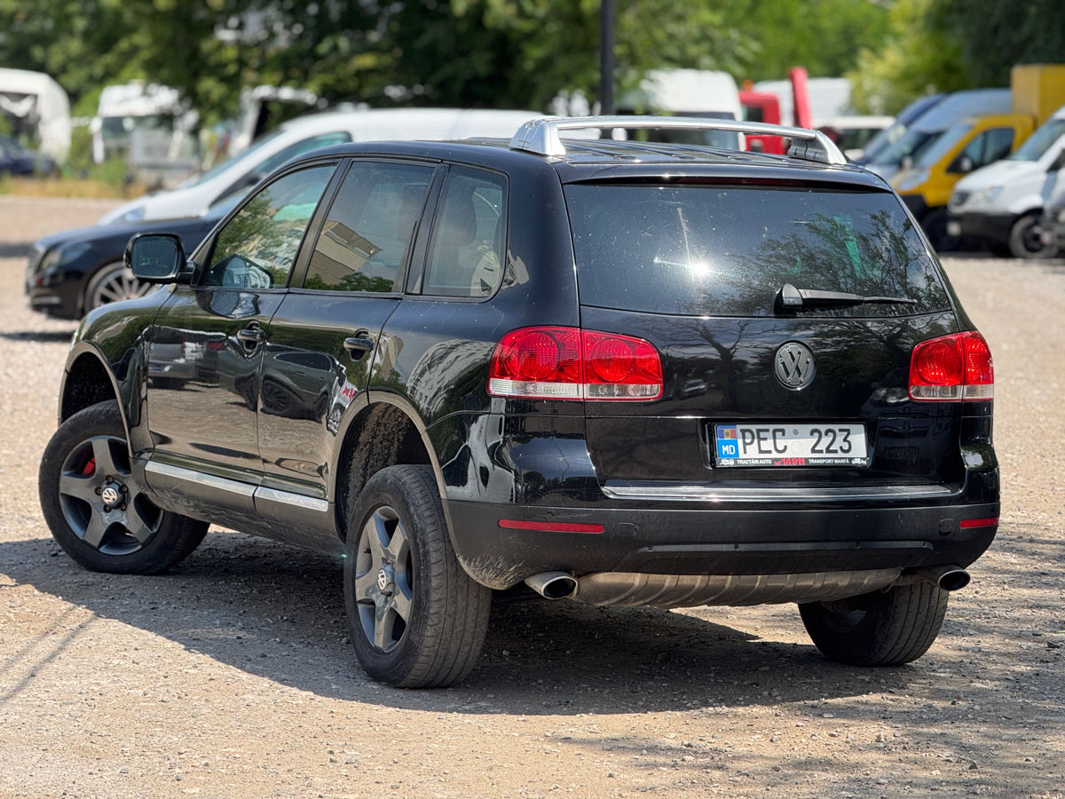 Volkswagen Touareg foto 4