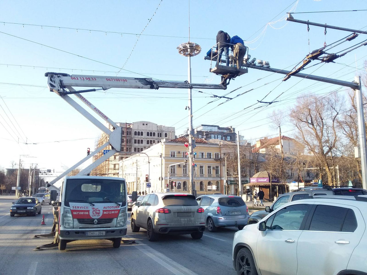 Servicii Autoturn/ lucrări la înălțime  24/7 foto 13