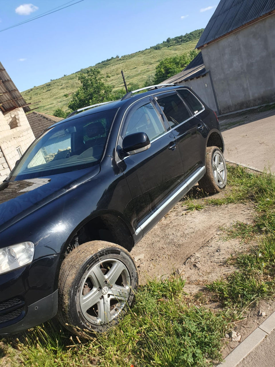 Volkswagen Touareg foto 1
