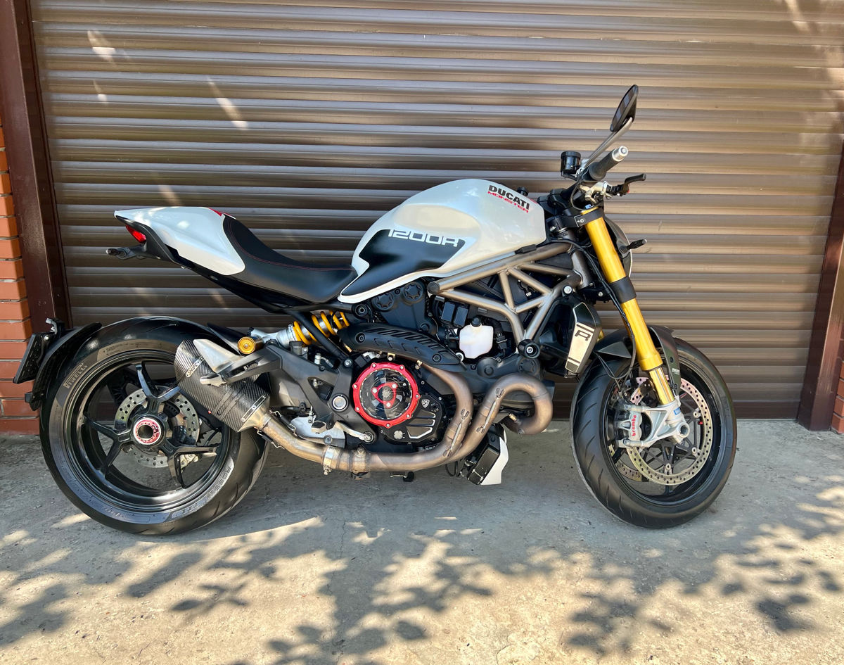 Ducati Monster 1200 SPORT foto 2