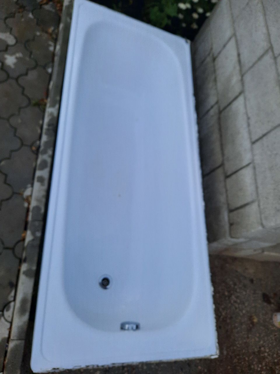 Срочно продам ванну б/у