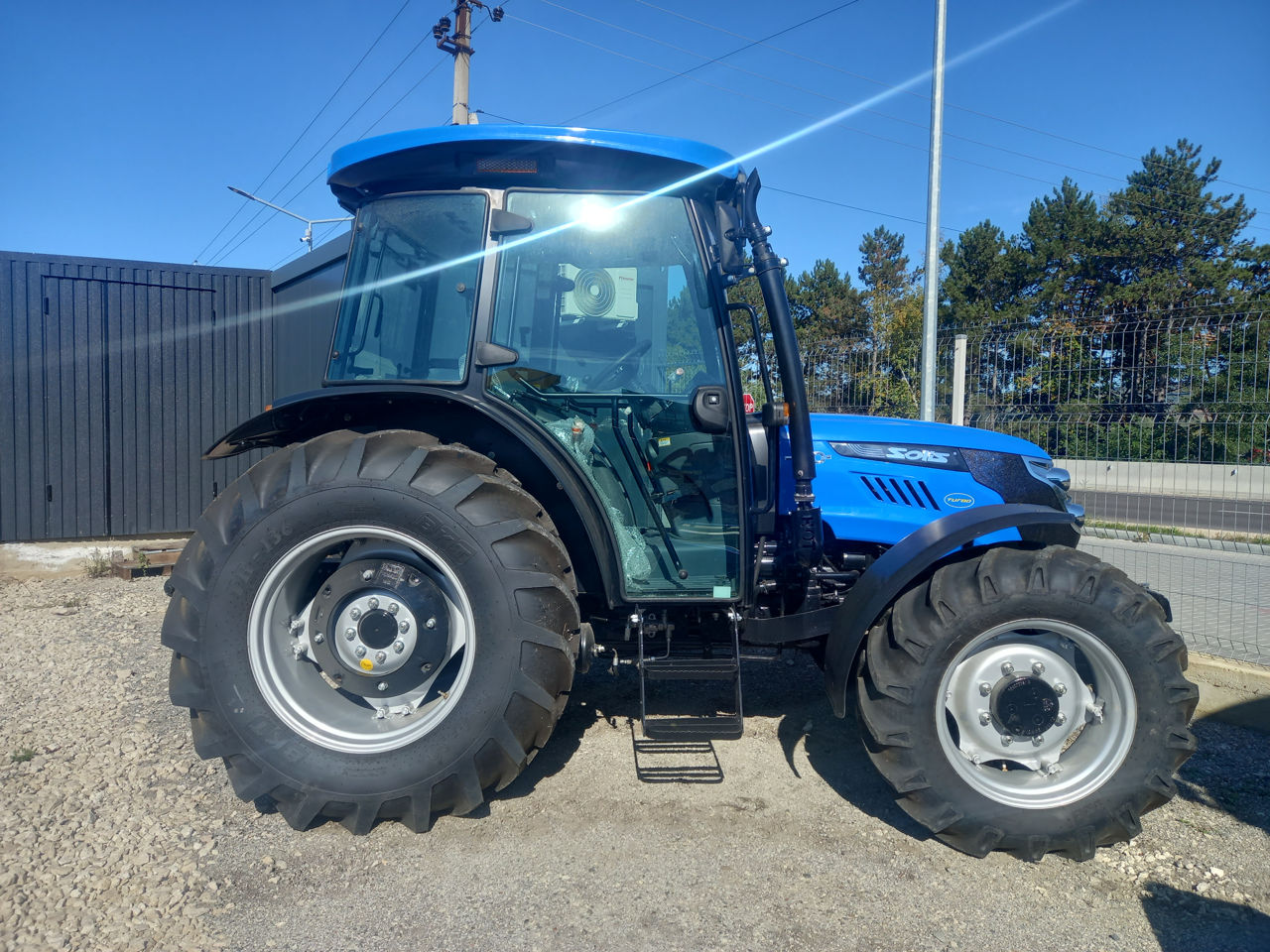 Tractor Solis de 90 cai putere foto 1