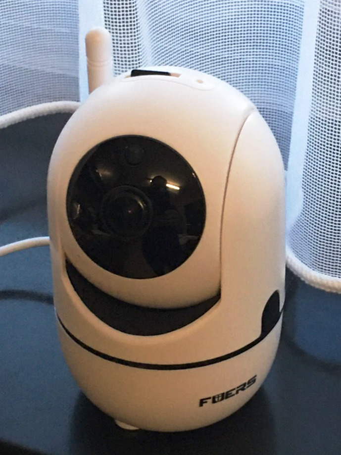 Беспроводная WiFi-камера с датчиком движения
