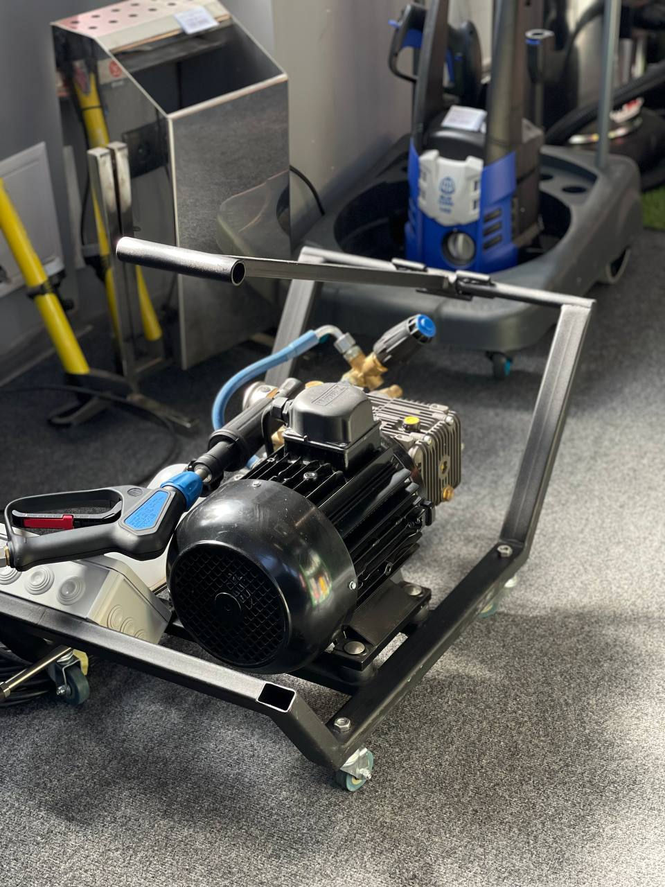 Pompa de spălatoare cu presiune foto 2