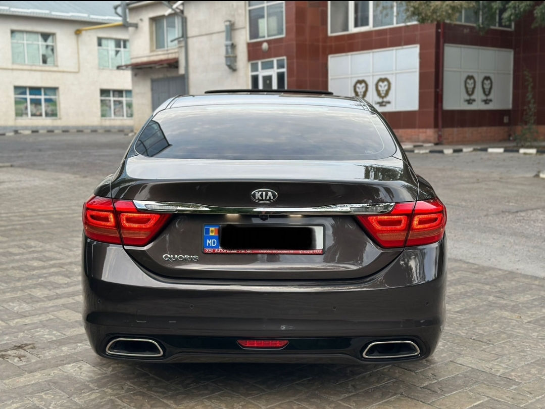 KIA Quoris foto 9