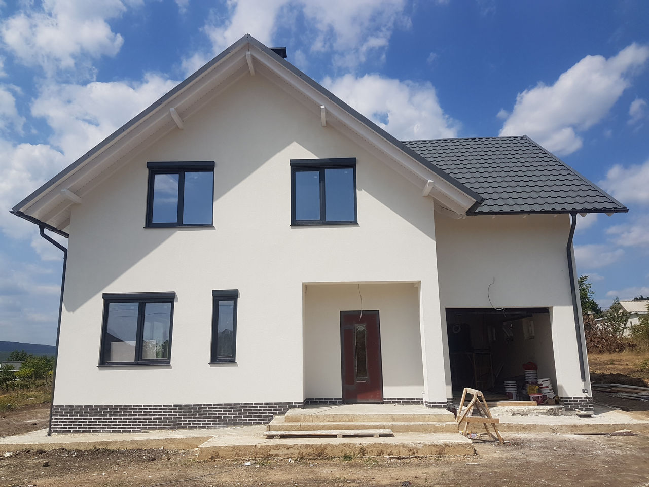 Prioritatea noastra e sa-ti oferim cea mai buna casa foto 0