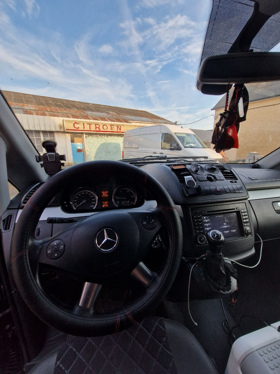 Mercedes Vito фото 0