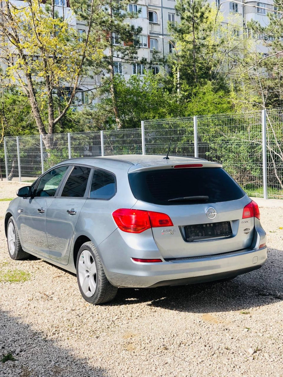 Opel Astra foto 3