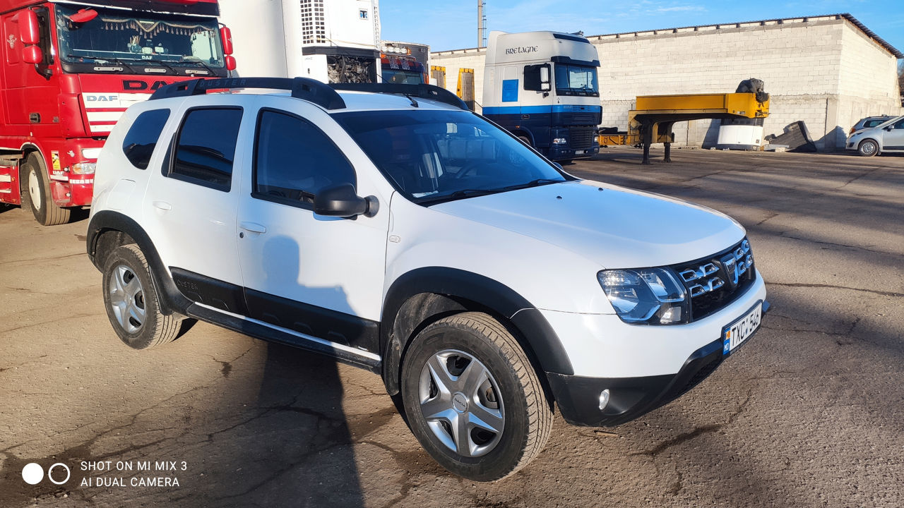 Dacia Duster foto 1