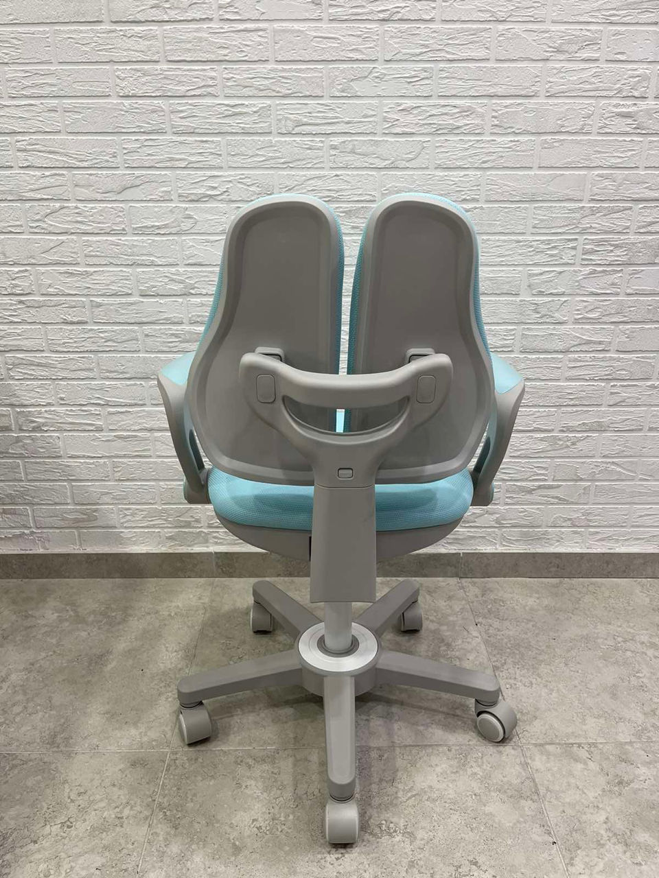 Scaun de birou ergonomic pentru copii Ergo-KID - este proiectat pentru a asigura confortul copilului foto 6